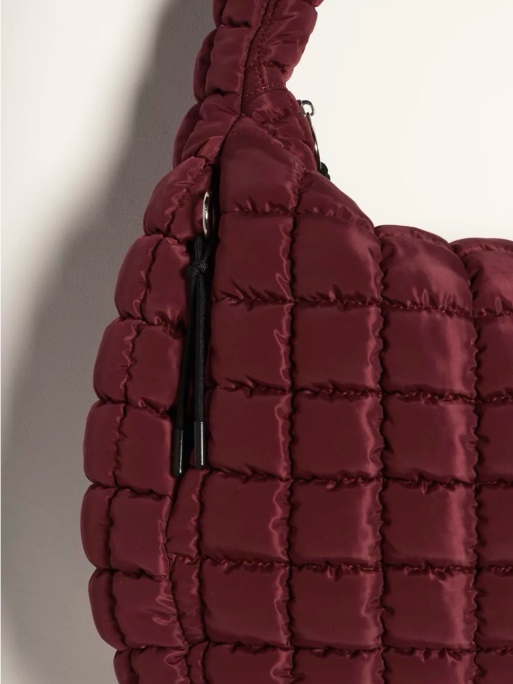FP Movement by Free People Large Quilted Deep Mulberry Carryall Bag NWT - Picture 2 of 10